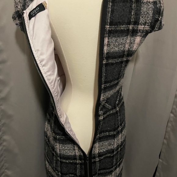 {Guess} Vintage Plaid Cap Sleeve Dress - Picture 6 of 7